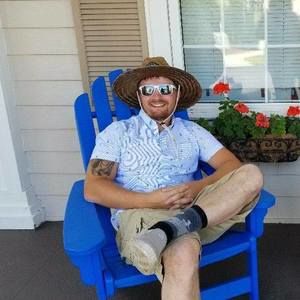 Meet your Posher, Troy